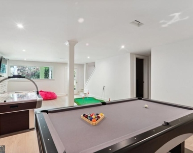 1007 Somerset Drive Nw - Photo Thumbnail 18