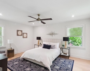 1007 Somerset Drive Nw - Photo Thumbnail 11