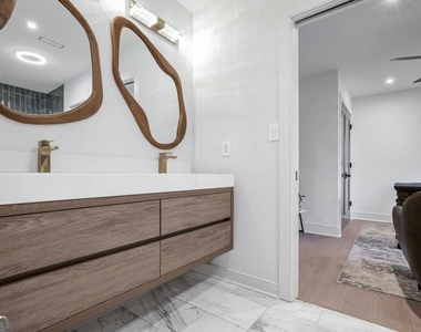 1007 Somerset Drive Nw - Photo Thumbnail 37