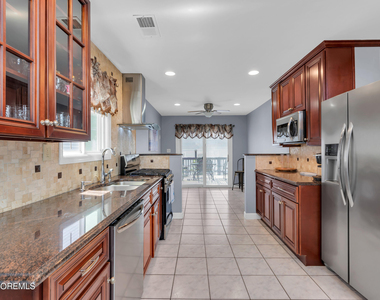 117 Harding Avenue - Photo Thumbnail 9