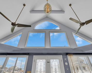 117 Harding Avenue - Photo Thumbnail 14