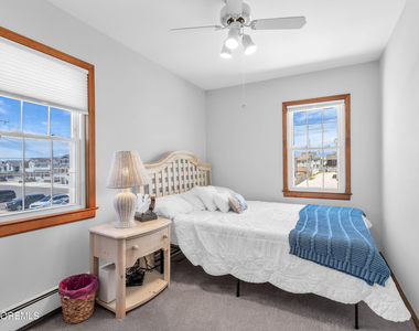 2400 Ocean Front - Photo Thumbnail 11