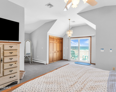 2400 Ocean Front - Photo Thumbnail 8
