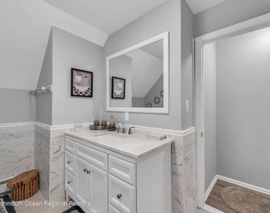 512 Main Avenue - Photo Thumbnail 11