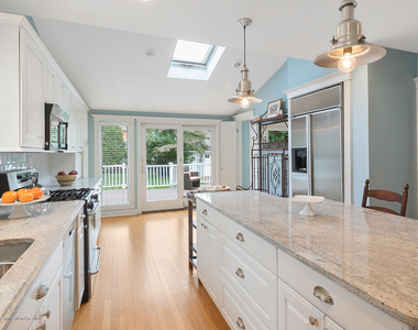 408 Tuttle Avenue - Photo Thumbnail 18