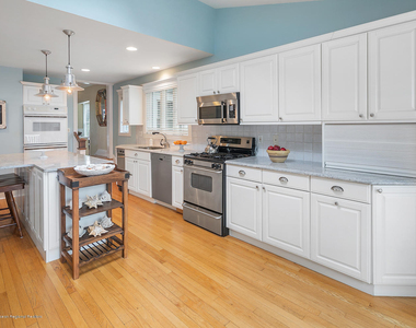 408 Tuttle Avenue - Photo Thumbnail 16