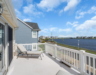 305 North Boulevard - Photo Thumbnail 17
