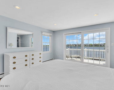 305 North Boulevard - Photo Thumbnail 14