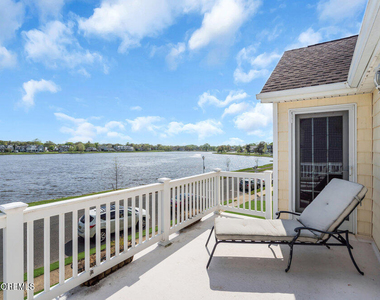305 North Boulevard - Photo Thumbnail 18