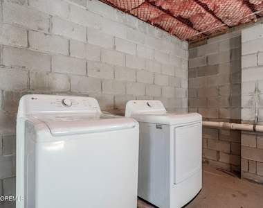 212 Randall Avenue - Photo Thumbnail 14