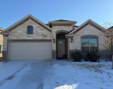 2521 Birchcrest Drive - Photo Thumbnail 2
