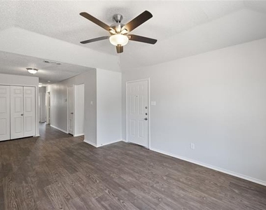 2540 Avenue H - Photo Thumbnail 4