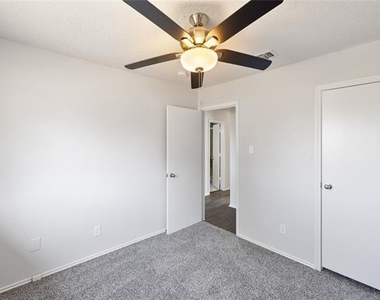 2540 Avenue H - Photo Thumbnail 13