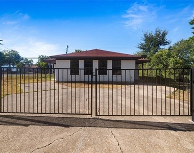2540 Avenue H - Photo Thumbnail 2