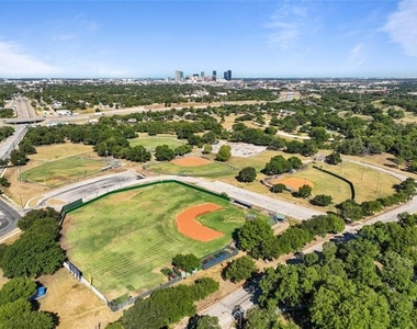 2540 Avenue H - Photo Thumbnail 24