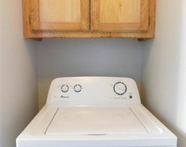 2214 Bernard Street - Photo Thumbnail 12