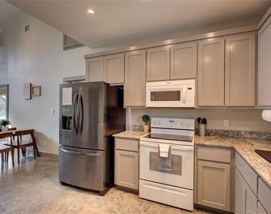600 Maple Street - Photo Thumbnail 11