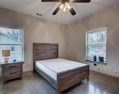 600 Maple Street - Photo Thumbnail 23