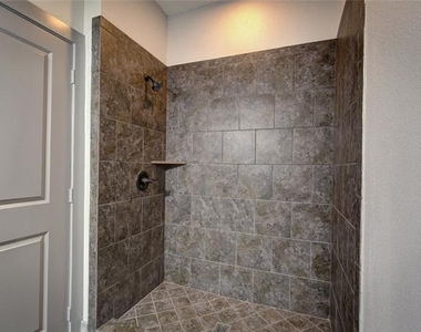 600 Maple Street - Photo Thumbnail 21
