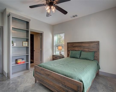 600 Maple Street - Photo Thumbnail 19
