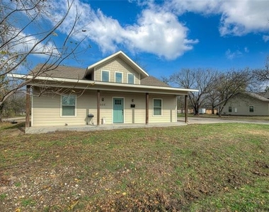 600 Maple Street - Photo Thumbnail 32
