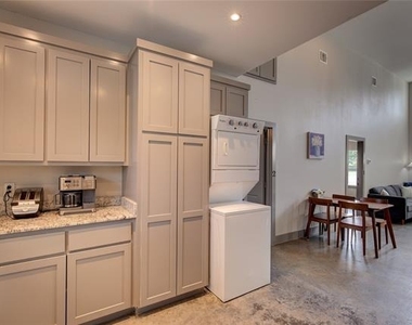 600 Maple Street - Photo Thumbnail 13