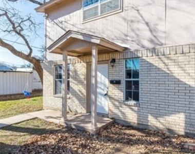 701 S Marsh Street - Photo Thumbnail 1