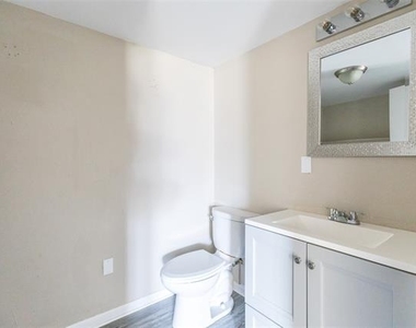 701 S Marsh Street - Photo Thumbnail 10