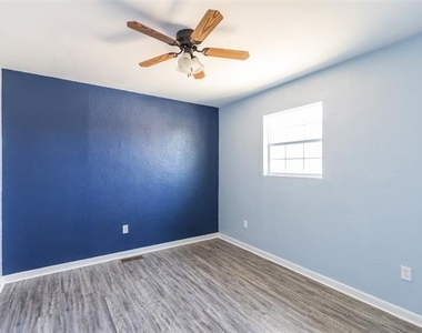701 S Marsh Street - Photo Thumbnail 24