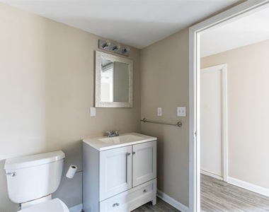 701 S Marsh Street - Photo Thumbnail 11