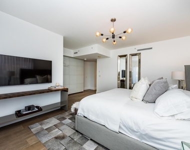 9595 Collins Avenue - Photo Thumbnail 25