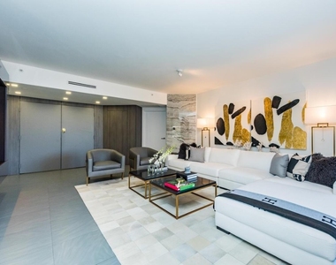 9595 Collins Avenue - Photo Thumbnail 5