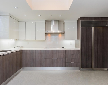9595 Collins Avenue - Photo Thumbnail 15