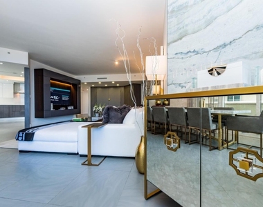 9595 Collins Avenue - Photo Thumbnail 9
