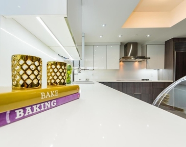 9595 Collins Avenue - Photo Thumbnail 19