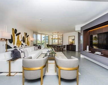 9595 Collins Avenue - Photo Thumbnail 3