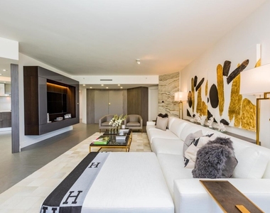 9595 Collins Avenue - Photo Thumbnail 6