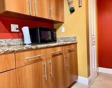5880 W Sample Road - Photo Thumbnail 15
