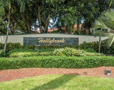 9523 S Hollybrook Lake Drive - Photo Thumbnail 63