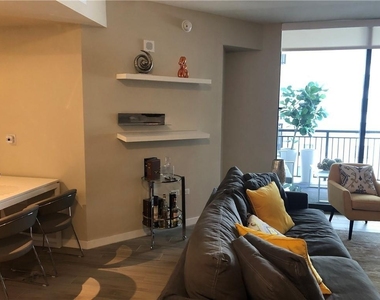 999 Sw 1st Avenue - Photo Thumbnail 6