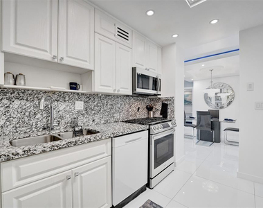 2030 S Ocean Drive - Photo Thumbnail 5
