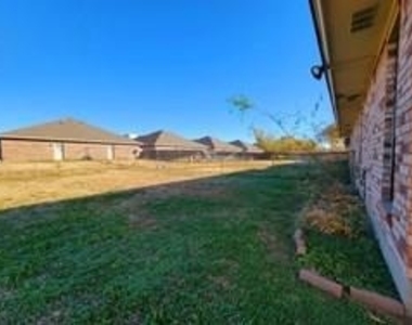 159 Barrett Place - Photo Thumbnail 13