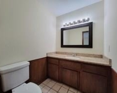 159 Barrett Place - Photo Thumbnail 10