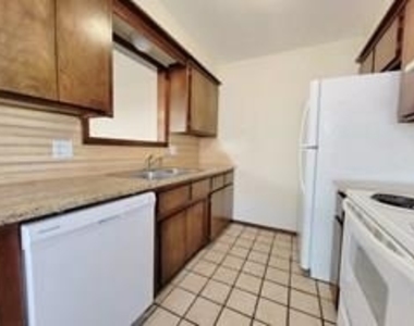 159 Barrett Place - Photo Thumbnail 14