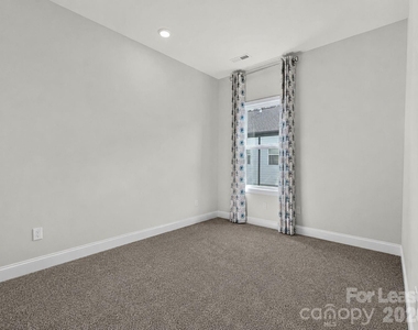 5029 Westmead Lane - Photo Thumbnail 13