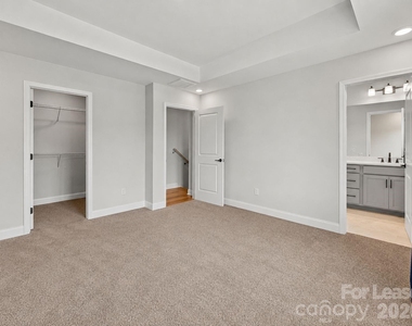 5029 Westmead Lane - Photo Thumbnail 9