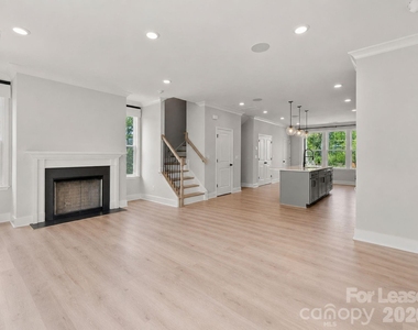 5029 Westmead Lane - Photo Thumbnail 4