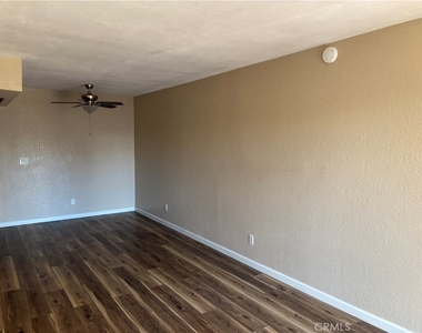 2469 W Acacia Avenue - Photo Thumbnail 1