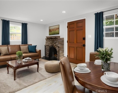 487 Sturtevant Drive - Photo Thumbnail 12