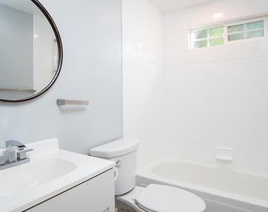 487 Sturtevant Drive - Photo Thumbnail 7
